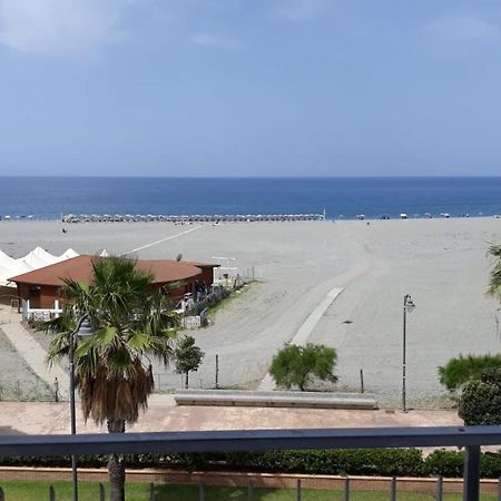 Mare Blu Gizzeria Exterior foto