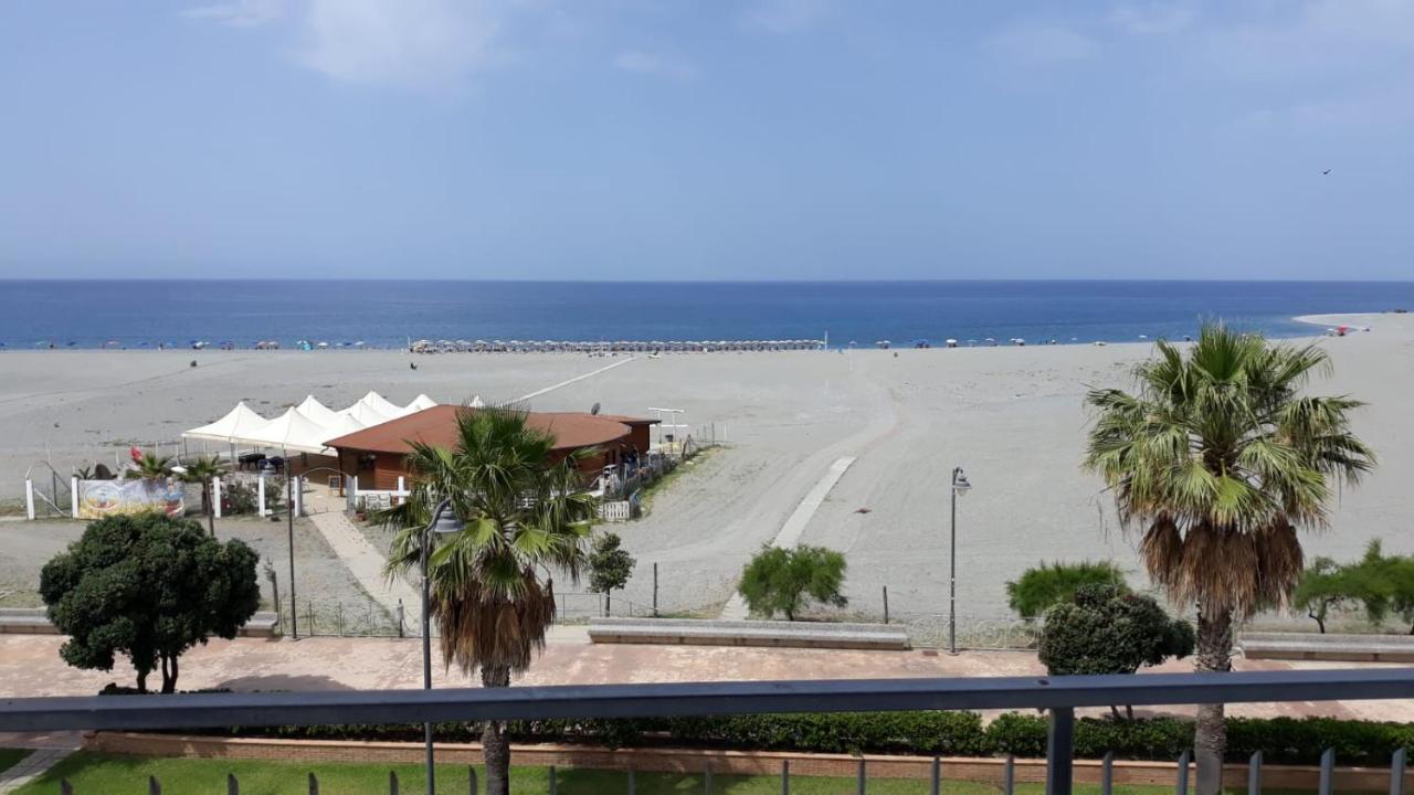 Mare Blu Gizzeria Exterior foto