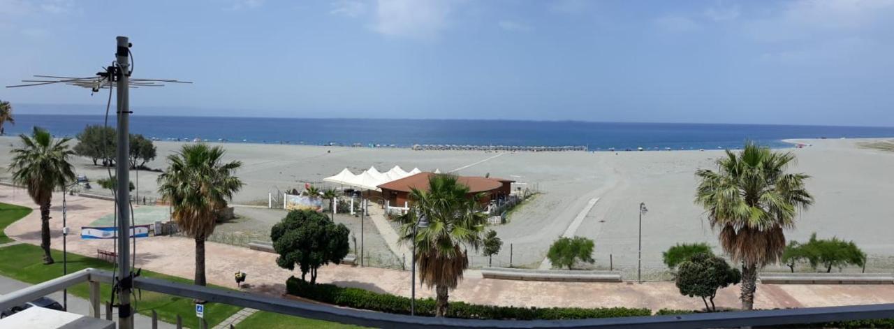 Mare Blu Gizzeria Exterior foto